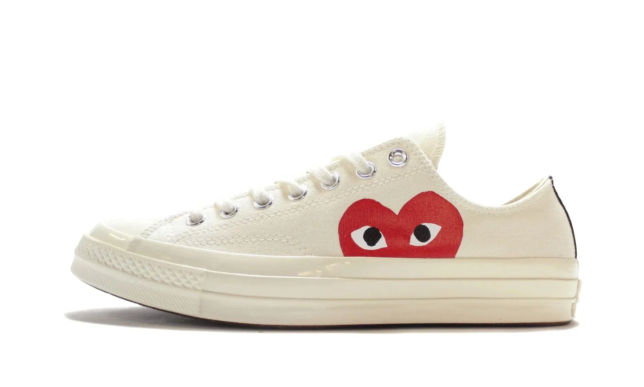 COMME DES GARÇONS PLAY CONVERSE CHUCK TAYLOR LOW ALL STAR WHITE