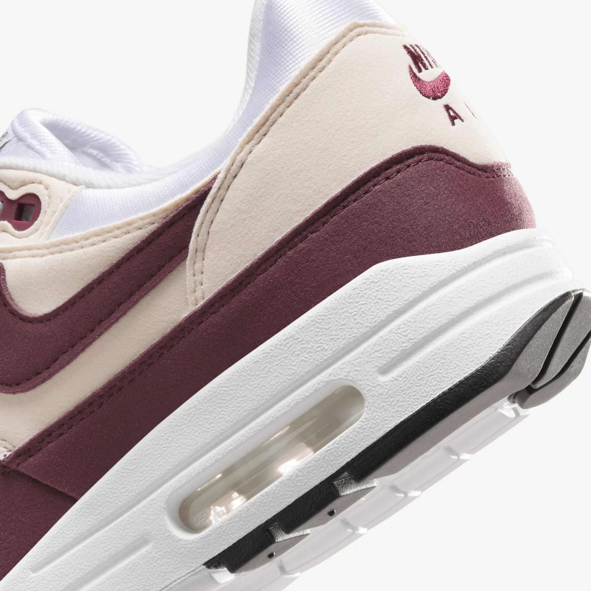 NIKE | WMN'S AIR MAX 1 { WHITE/NIGHT MAROON-PHANTOM-BLACK