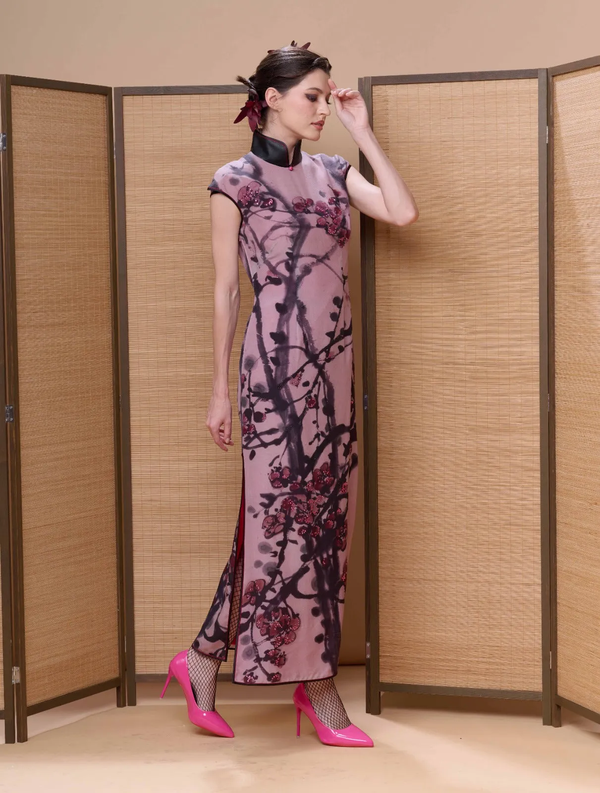 SPARKLE COLLECTION x HKMoA【PLUM BLOSSOMS】100% Silk Cheongsam (Cap Sleeve) (紅梅圖) (吳昌碩)