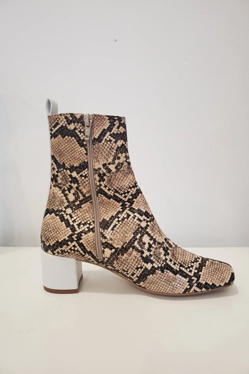 Teo Boot - White / Beige Snake